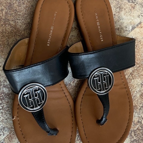 Tommy Hilfiger Cute Black Sandals - Picture 2 of 6